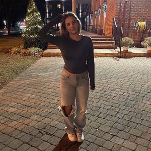 Meet your Posher, Nikole